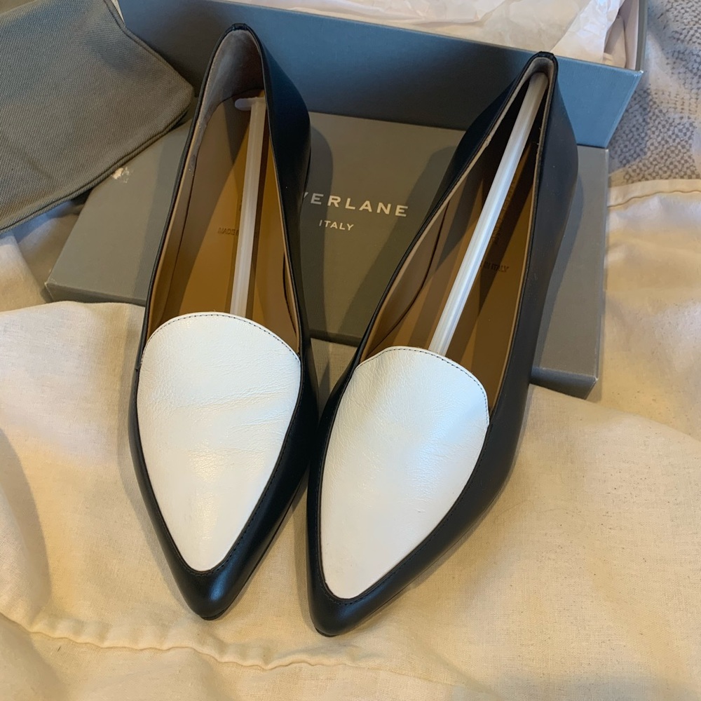 Everlane black and white flats. Brand new w/box